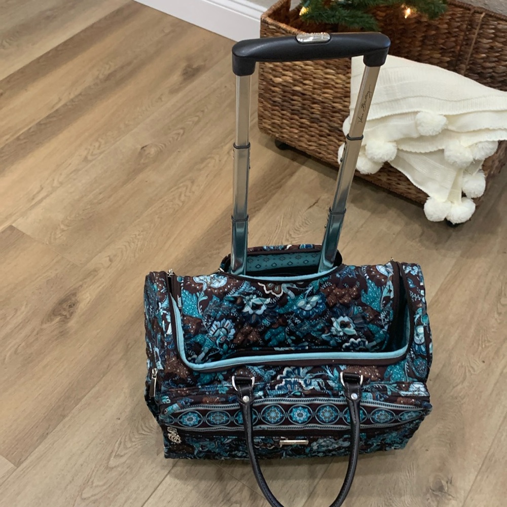 Vera Bradley Luggage 17” rolling travel tote